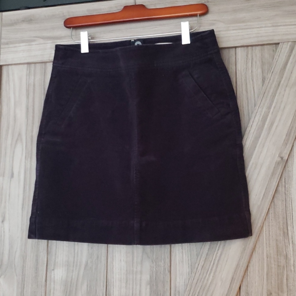 LOFT | Navy blue corduroy skirt